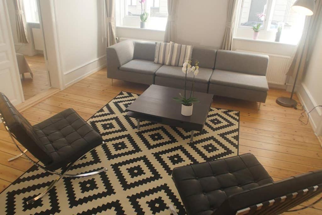 Next To New Harbor / 3 Bedroom & 2 Bath Rooms Kopenhagen Bagian luar foto